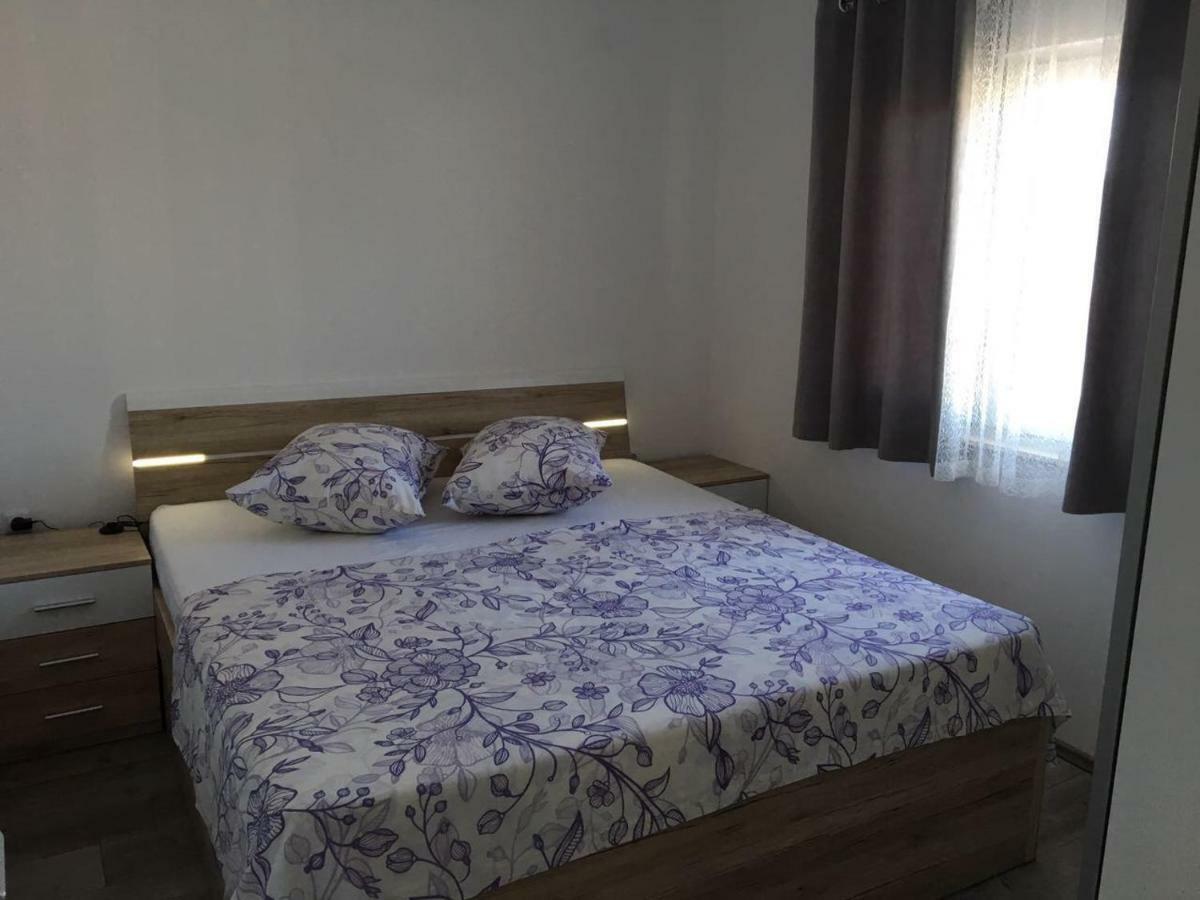 Apartman Ana Трогир Экстерьер фото