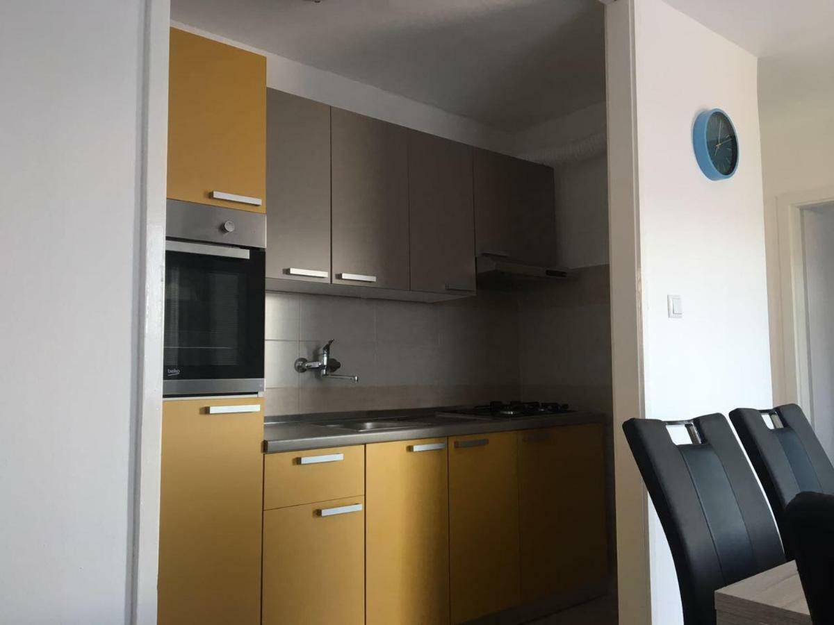 Apartman Ana Трогир Экстерьер фото